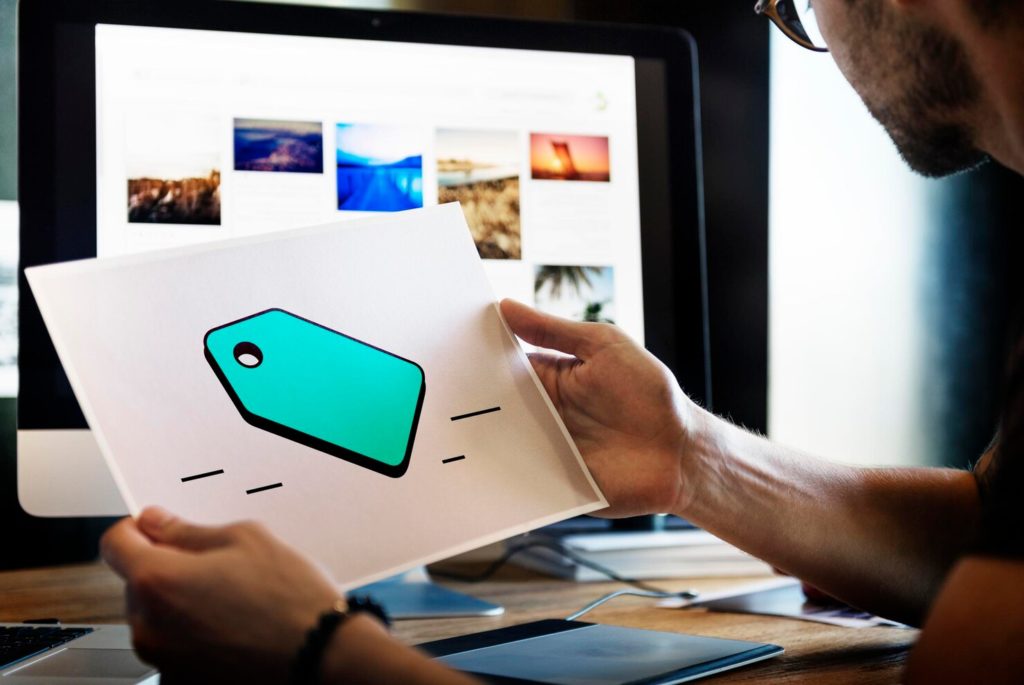 tag-trademark-copyright-business-marketing-icon-concept_53876-167056 - Seahawk logo-design-tool
