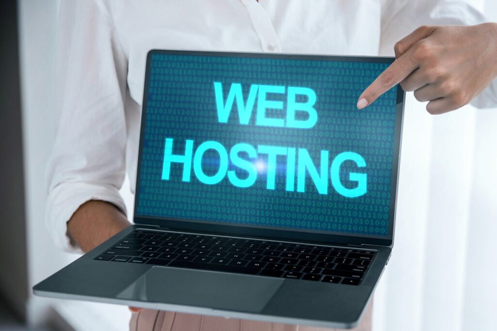 website-hosting-concept-with-laptop_23-2149406761 - Seahawk web-hosting